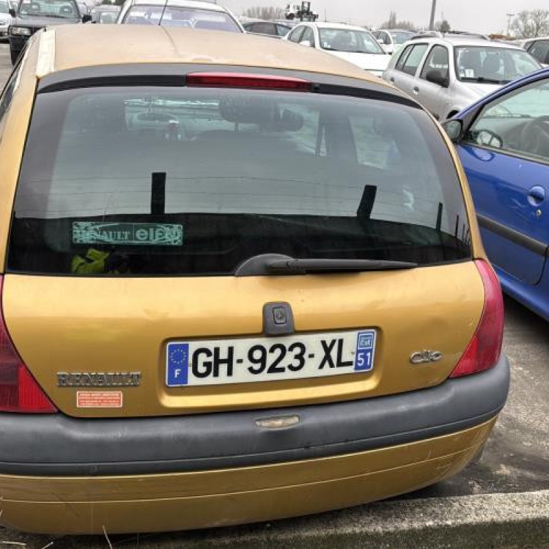 Vitre avant gauche RENAULT CLIO 2 Photo n°12