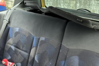 Vitre avant gauche RENAULT CLIO 2