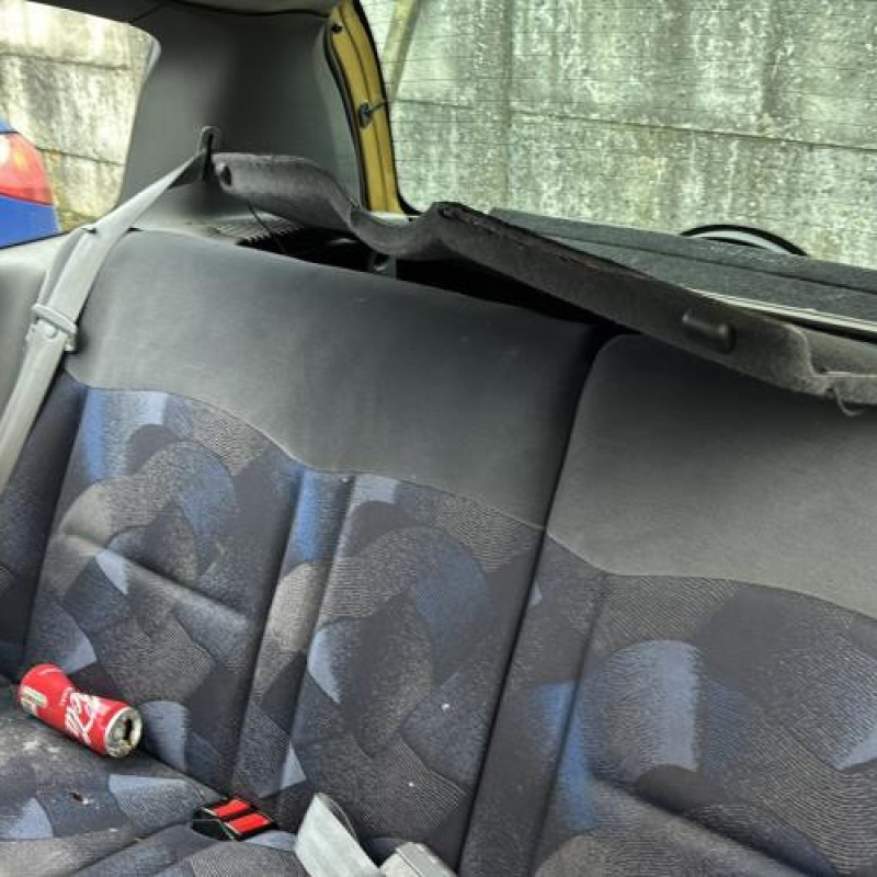 Vitre avant gauche RENAULT CLIO 2 Photo n°18