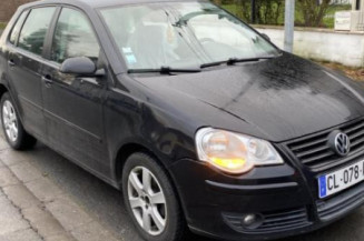 Trappe d'essence VOLKSWAGEN POLO 4