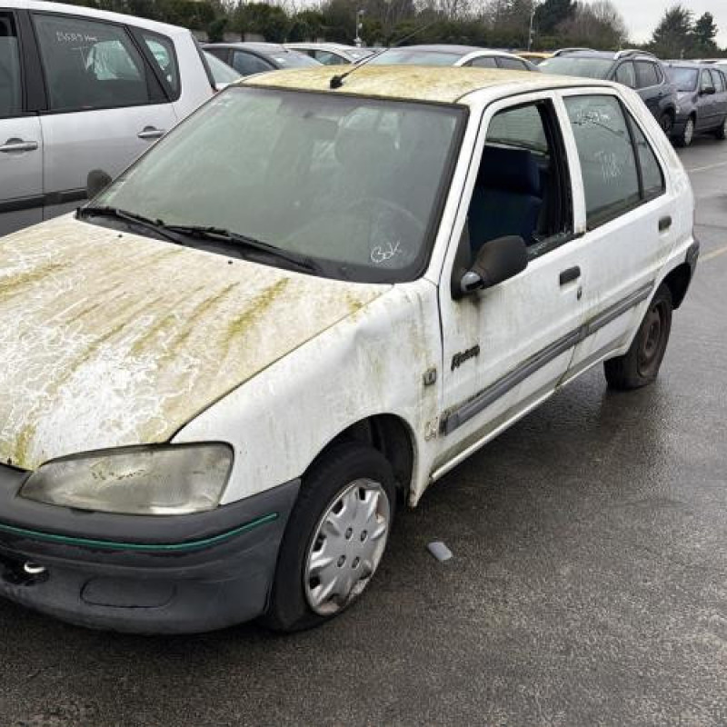 Feu arriere principal droit (feux) PEUGEOT 106 Photo n°5