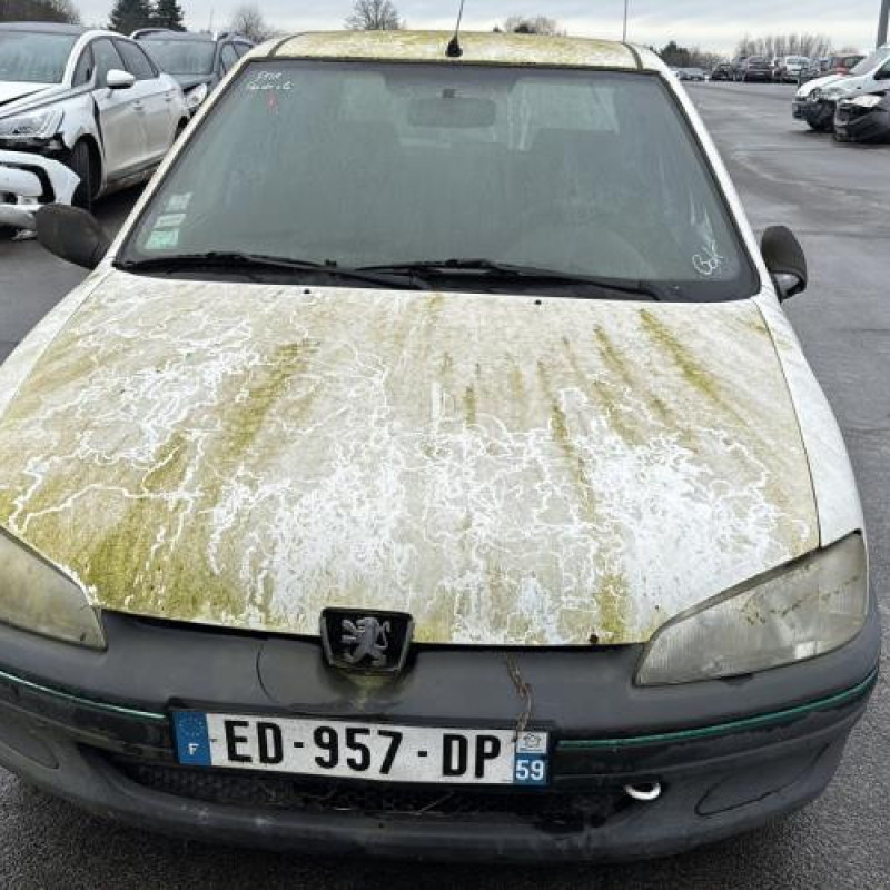 Feu arriere principal droit (feux) PEUGEOT 106 Photo n°12