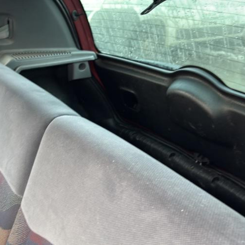 Porte avant gauche RENAULT CLIO 2 Photo n°17