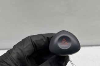 Bouton de warning RENAULT CLIO 2 Photo n°1