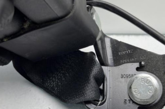 Attache ceinture arriere droit RENAULT KADJAR