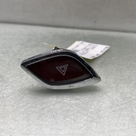Bouton de warning CITROEN C3 2 Photo n°1