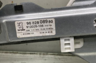 Leve vitre electrique avant gauche PEUGEOT 5008 1