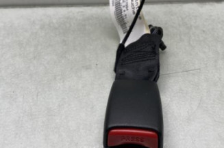 Attache ceinture arriere gauche RENAULT CAPTUR 1