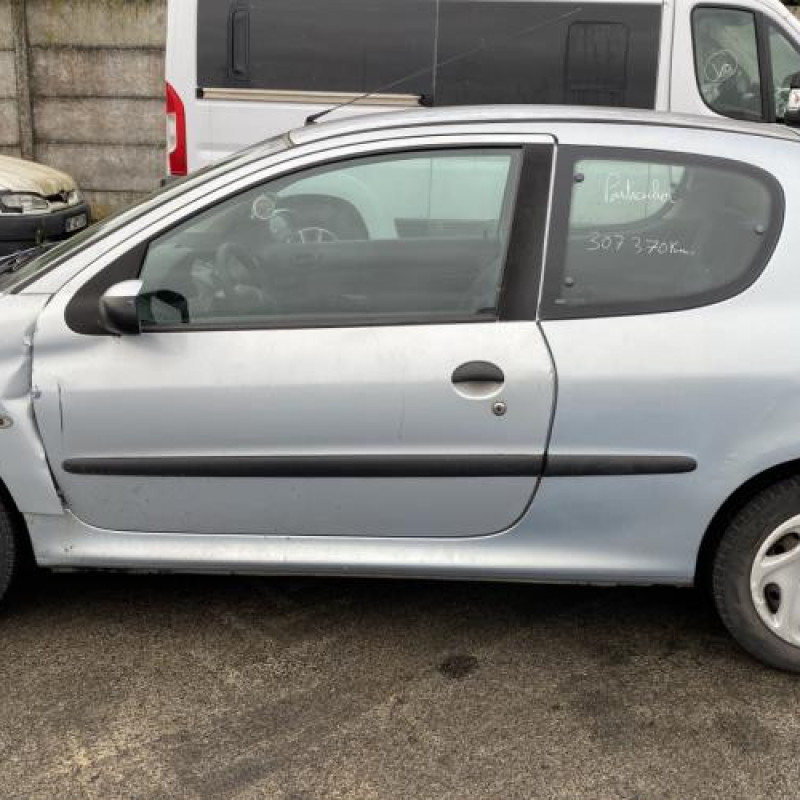 Serrure avant droit PEUGEOT 206 Photo n°10