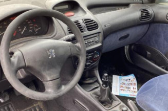 Serrure avant droit PEUGEOT 206