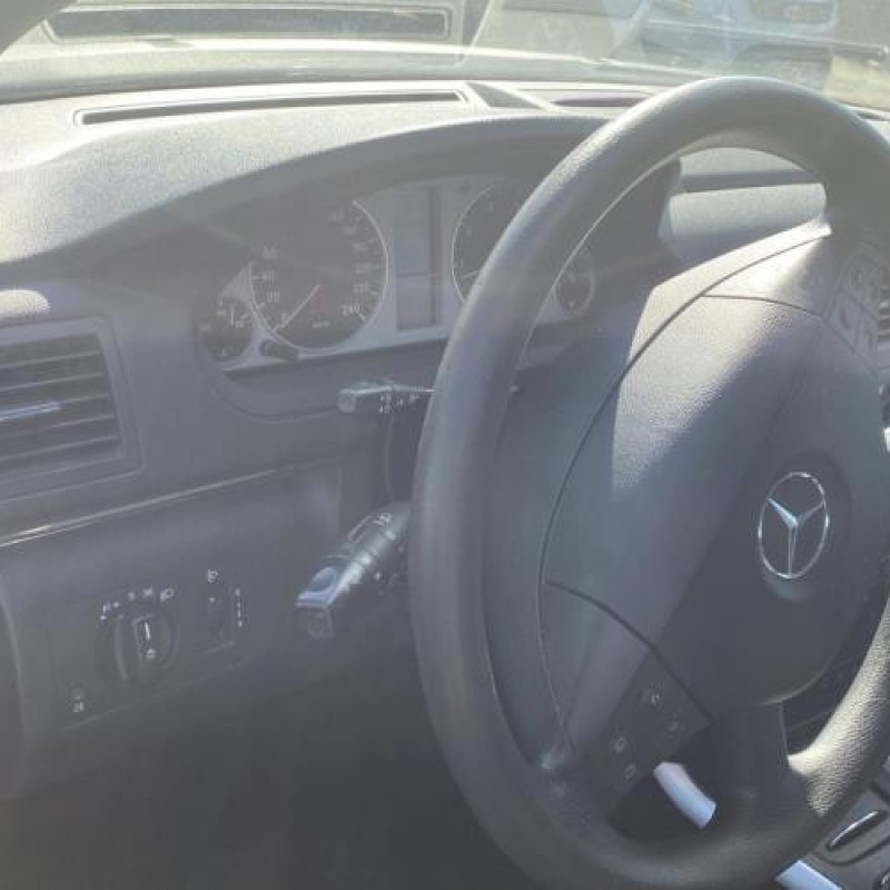 Pretensionneur de ceinture arriere gauche MERCEDES CLASSE B 245 Photo n°19