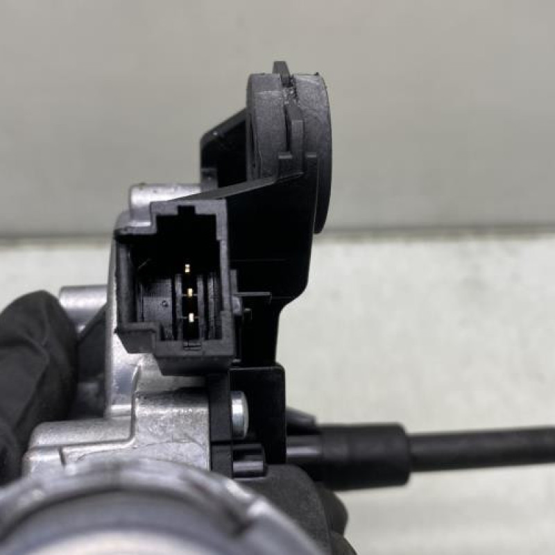 Moteur essuie glace arriere DACIA DUSTER 2 Photo n°3