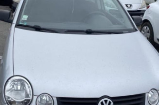 Serrure avant droit VOLKSWAGEN POLO 4