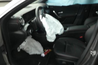 Enjoliveur anti brouillard MERCEDES CLASSE CLA 118