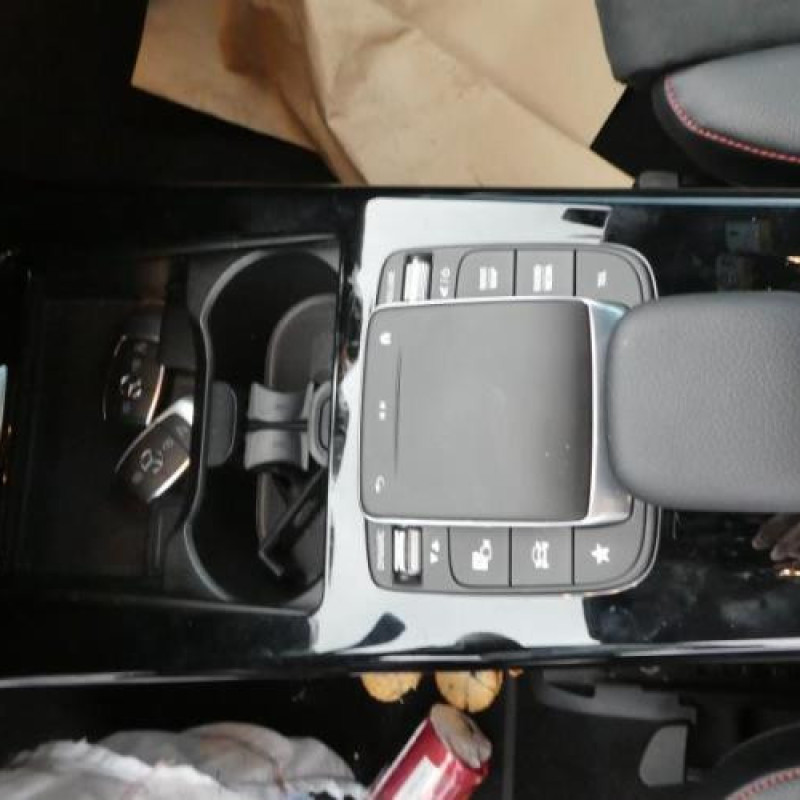 Enjoliveur anti brouillard MERCEDES CLASSE CLA 118 Photo n°14
