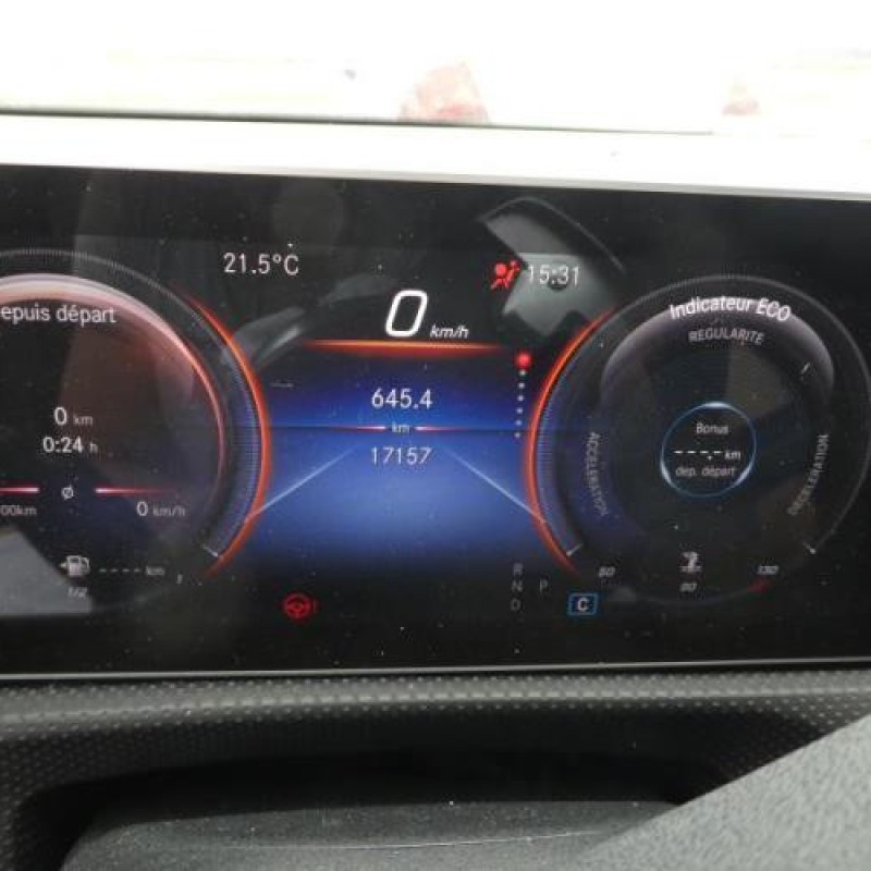 Enjoliveur anti brouillard MERCEDES CLASSE CLA 118 Photo n°18