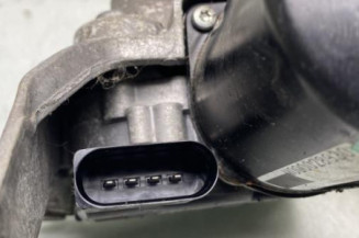 Moteur essuie glace avant gauche FORD B-MAX