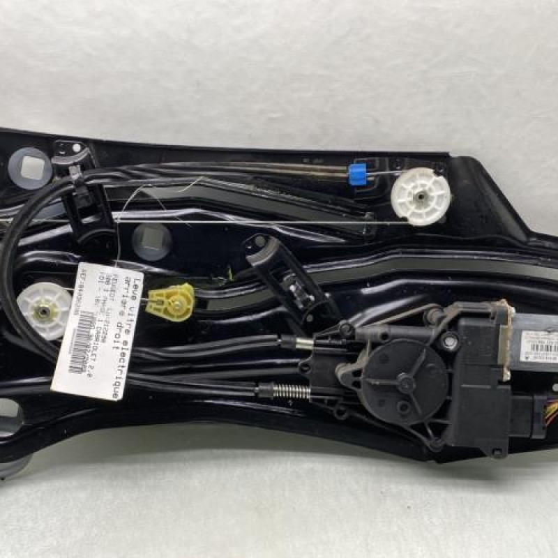 Leve vitre electrique arriere droit PEUGEOT 308 1 Photo n°1