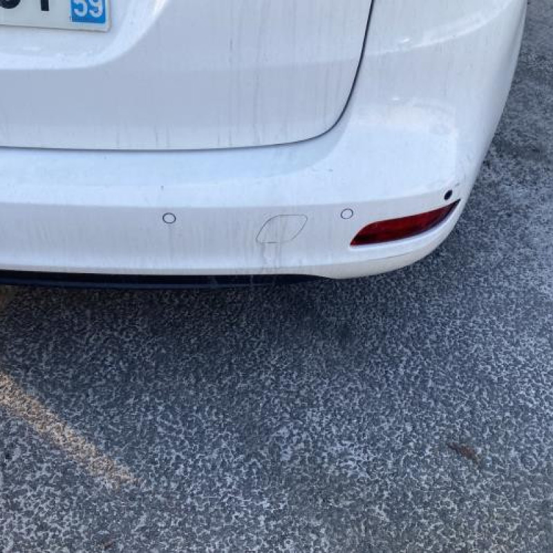 Anti brouillard arriere droit OPEL ZAFIRA TOURER C Photo n°10