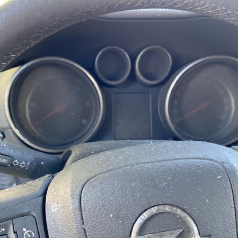 Anti brouillard arriere droit OPEL ZAFIRA TOURER C Photo n°18
