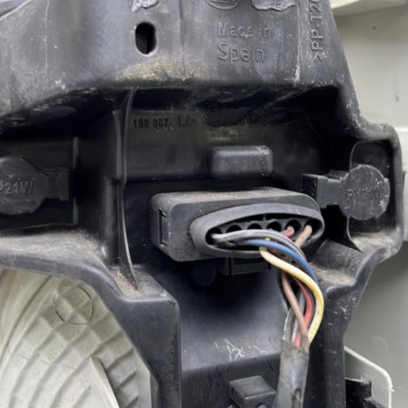 Feu arriere principal gauche (feux) VOLKSWAGEN TOURAN 1 Photo n°6
