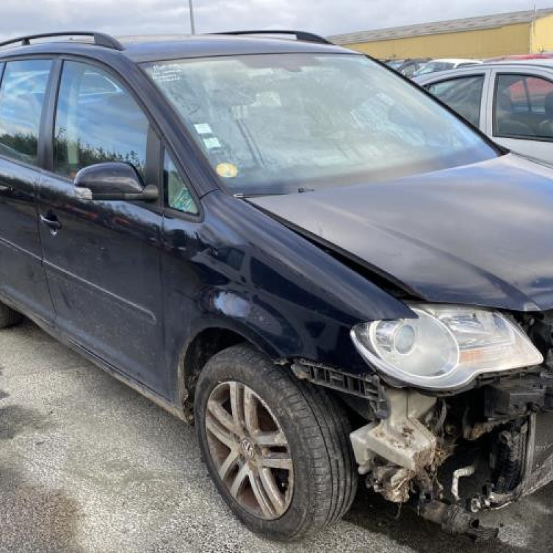 Feu arriere principal gauche (feux) VOLKSWAGEN TOURAN 1 Photo n°9