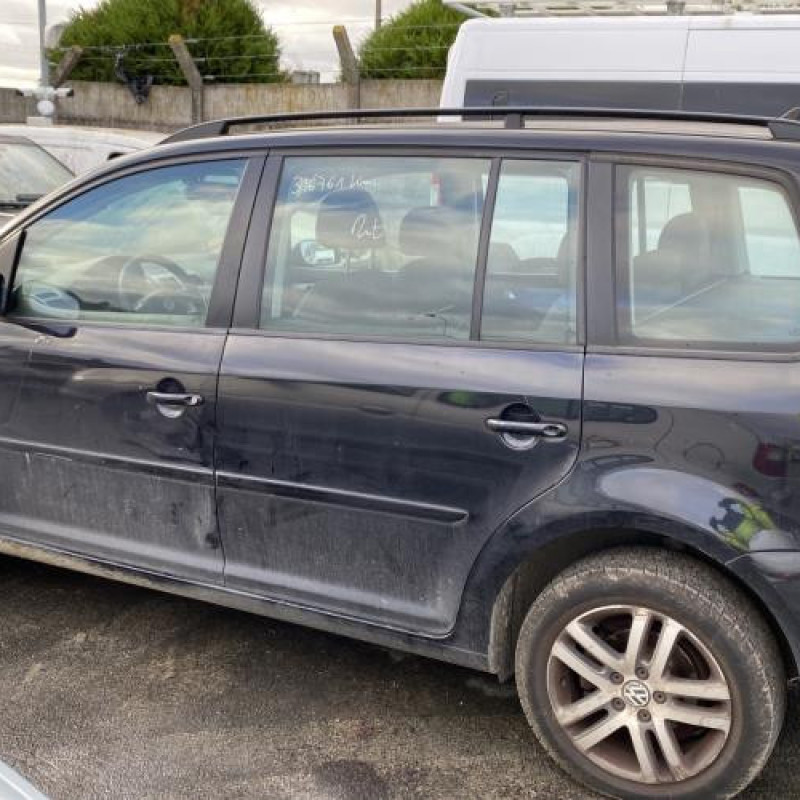 Feu arriere principal gauche (feux) VOLKSWAGEN TOURAN 1 Photo n°13