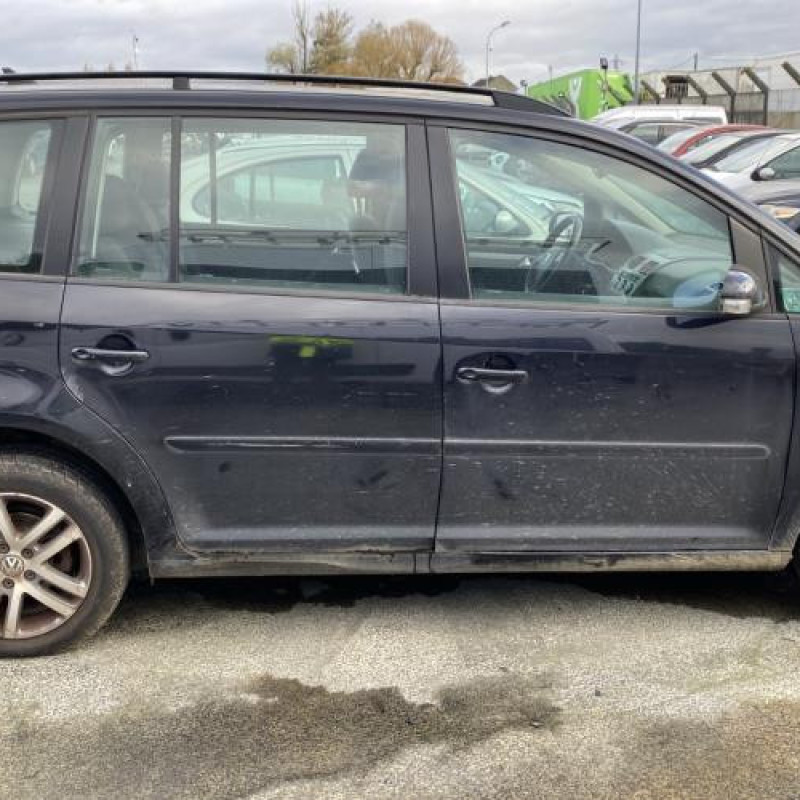Feu arriere principal gauche (feux) VOLKSWAGEN TOURAN 1 Photo n°14