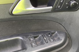 Feu arriere principal gauche (feux) VOLKSWAGEN TOURAN 1