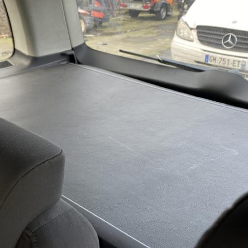 Feu arriere principal gauche (feux) VOLKSWAGEN TOURAN 1 Photo n°19