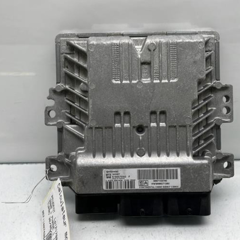 Calculateur moteur PEUGEOT 3008 1 Photo n°1