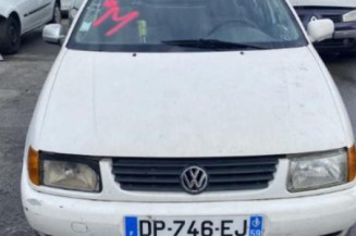 Optique avant principal gauche (feux)(phare) VOLKSWAGEN POLO 3