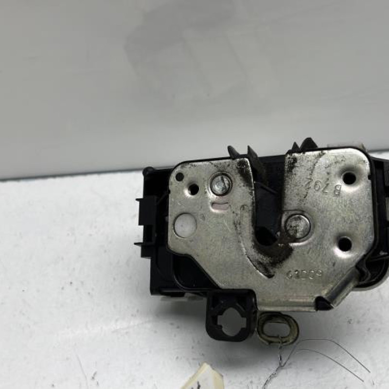 Serrure avant droit FIAT 500 2 Photo n°7