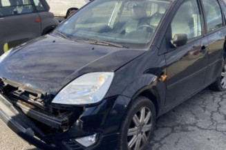 Poignee porte avant gauche FORD FIESTA 5