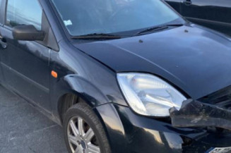 Poignee porte avant gauche FORD FIESTA 5