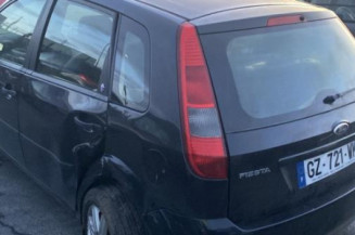 Poignee porte avant gauche FORD FIESTA 5