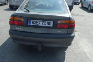 Serrure avant droit RENAULT LAGUNA 1