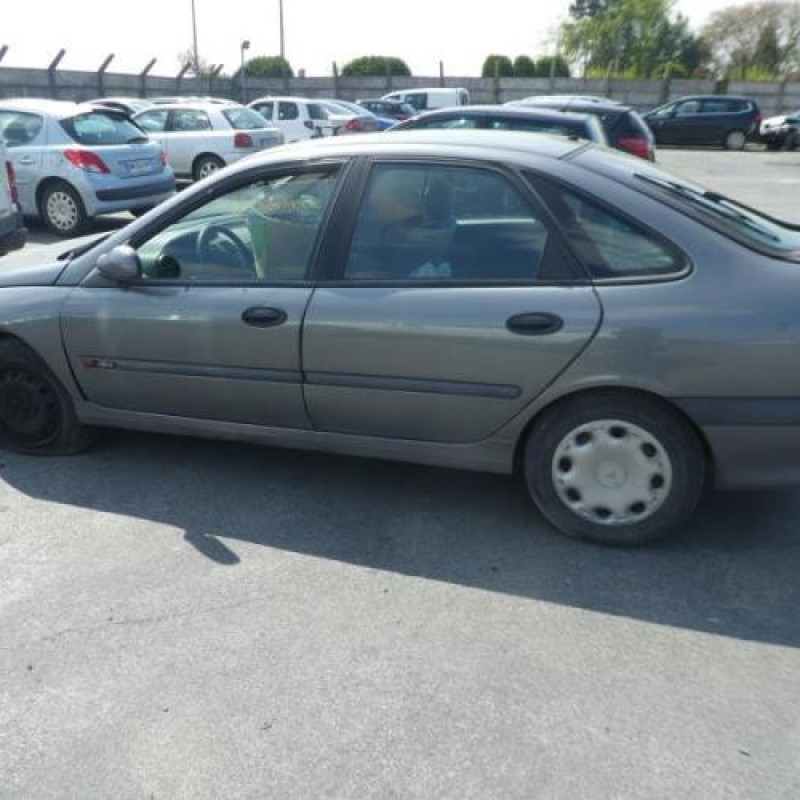 Serrure avant droit RENAULT LAGUNA 1 Photo n°8