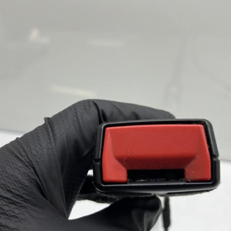 Attache ceinture avant droit PEUGEOT 5008 2 Photo n°4