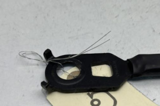 Attache ceinture avant gauche PEUGEOT 5008 2