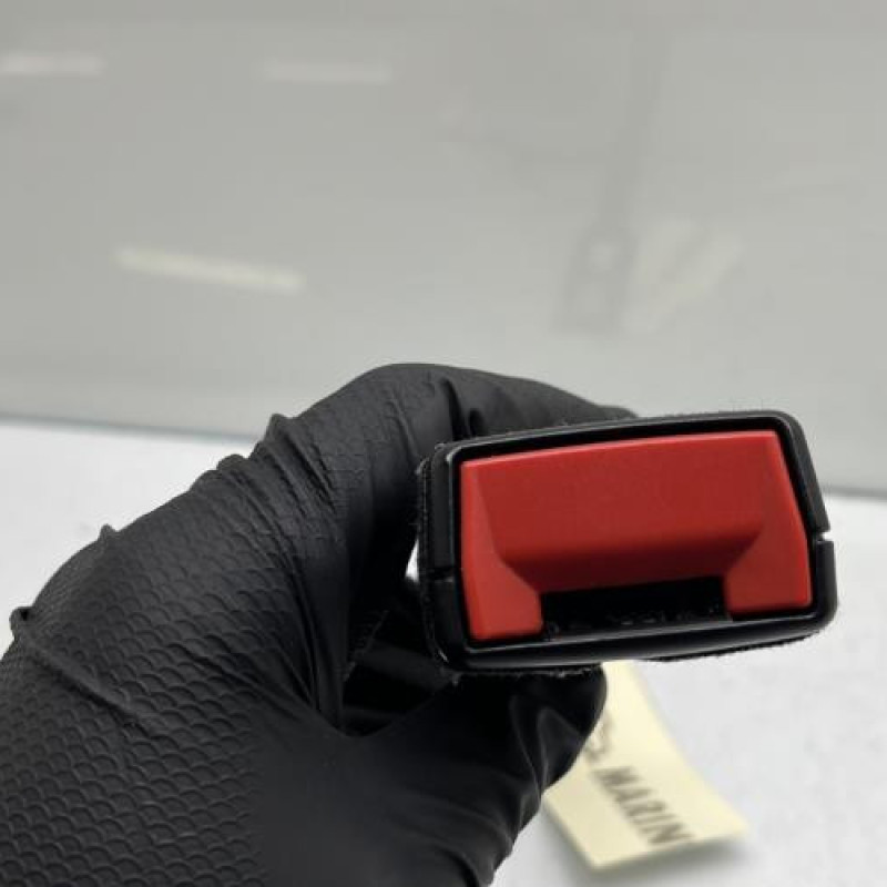 Attache ceinture avant gauche PEUGEOT 5008 2 Photo n°4