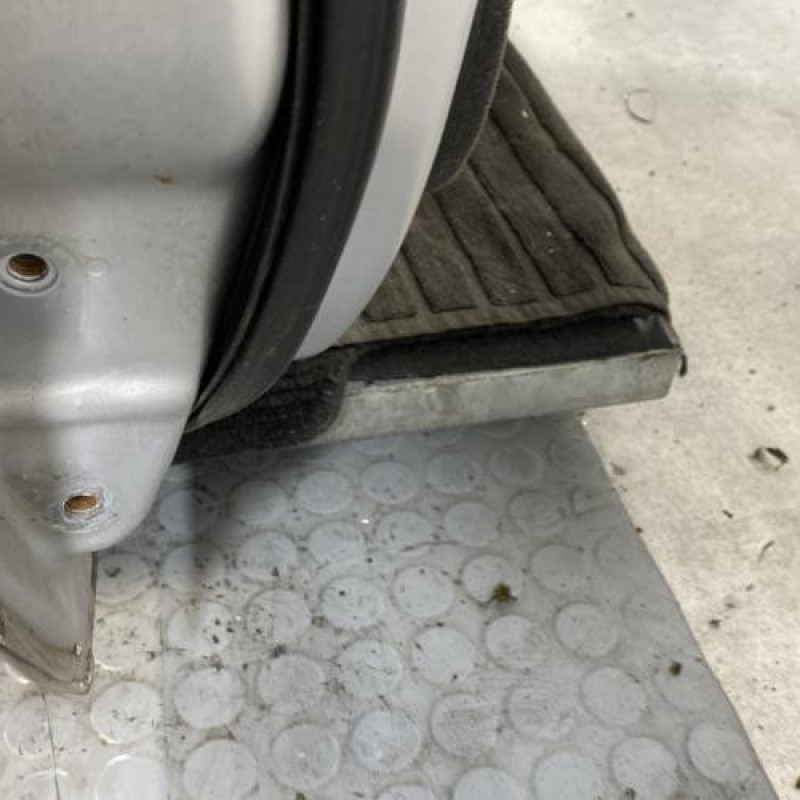 Porte avant droit HONDA CIVIC 8 Photo n°5