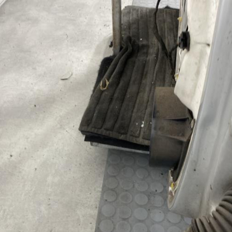 Porte avant gauche SEAT IBIZA 2 Photo n°3