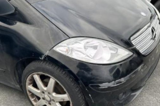Vitre avant droit MERCEDES CLASSE A 169