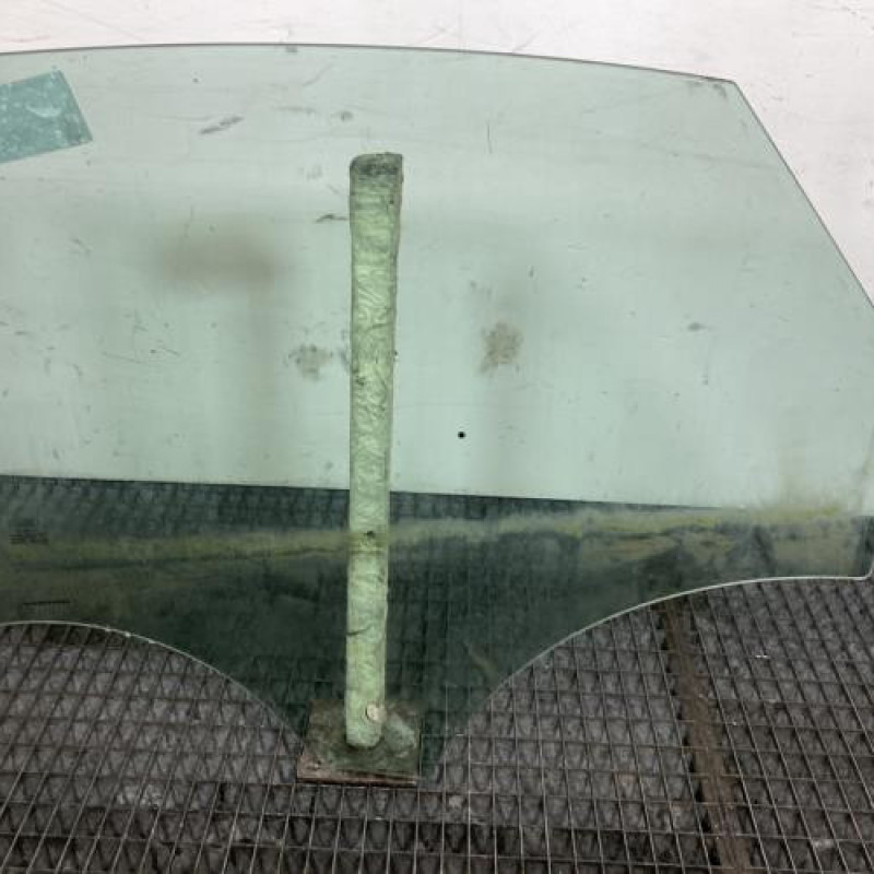 Vitre arriere droit FORD MONDEO 3 Photo n°6
