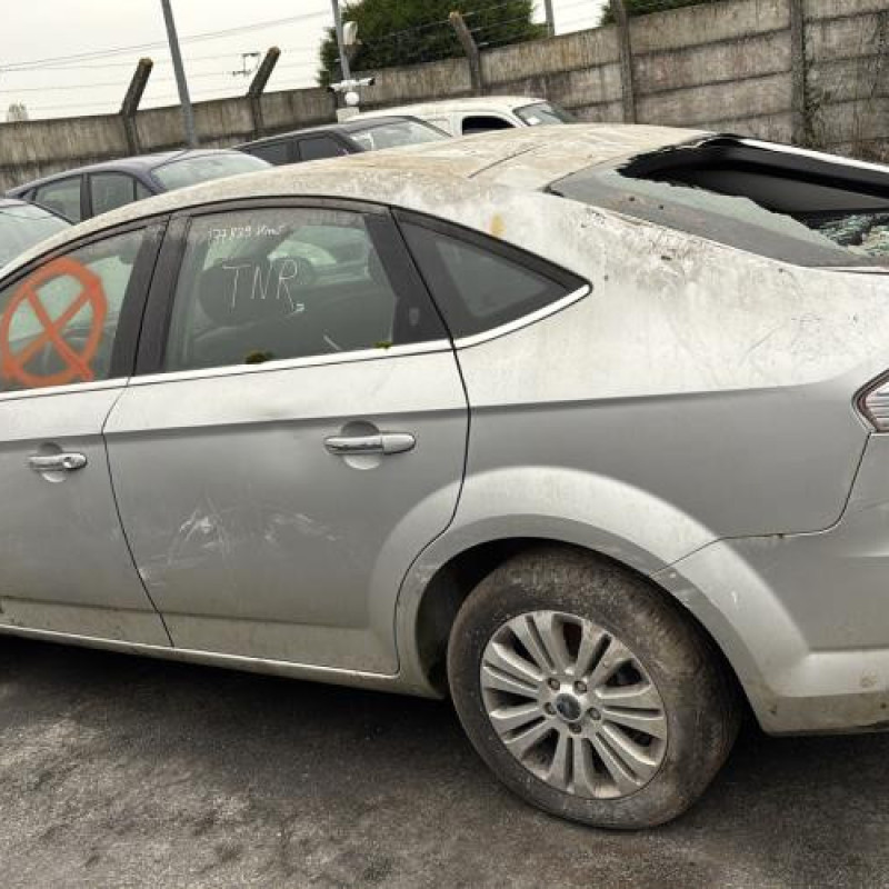 Vitre arriere droit FORD MONDEO 3 Photo n°13