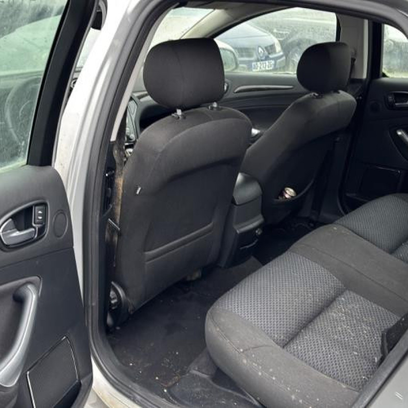 Vitre arriere droit FORD MONDEO 3 Photo n°16