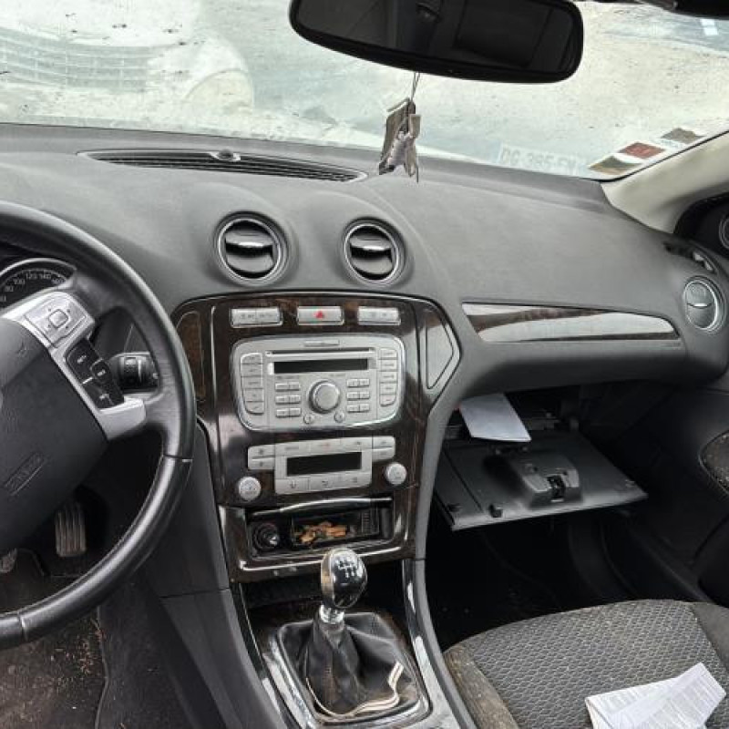 Vitre arriere droit FORD MONDEO 3 Photo n°19