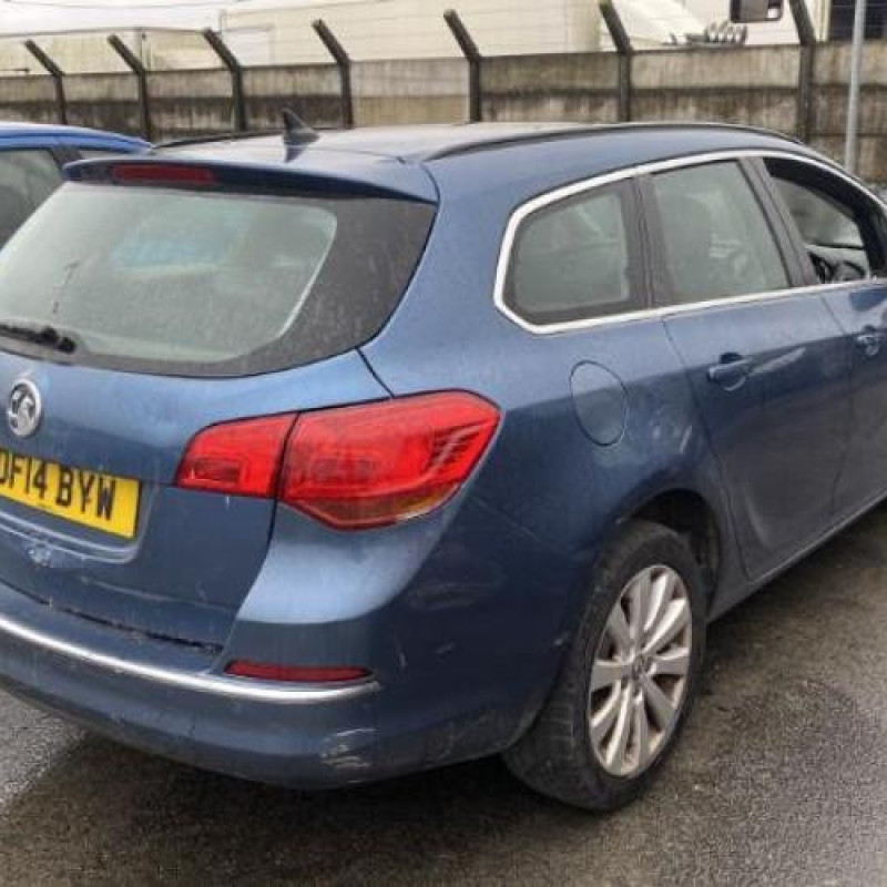 Moteur OPEL ASTRA J SPORTS Photo n°7