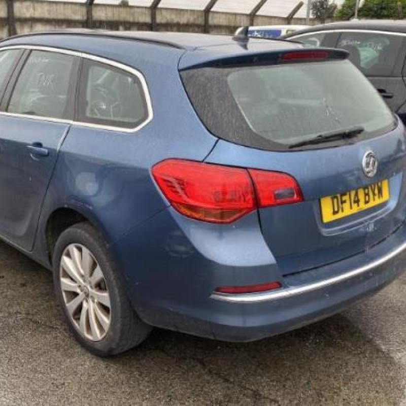 Moteur OPEL ASTRA J SPORTS Photo n°8